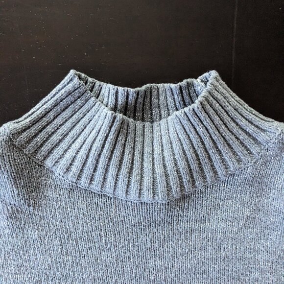 Lauren Conrad Turtle Neck Sweater Shiny Size Large - Picture 3 of 4